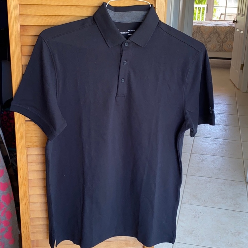 Men’s Under Armour shirt
